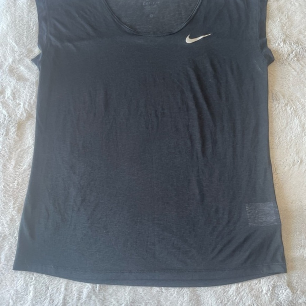 Nike Women's Black Sports Top dri fit sleeveless size small